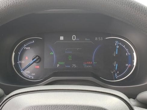 Used 2025 Toyota RAV4 XLE image 23