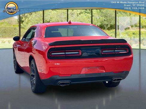 Used 2020 Dodge Challenger SXT w/ Plus Package RWD image 5