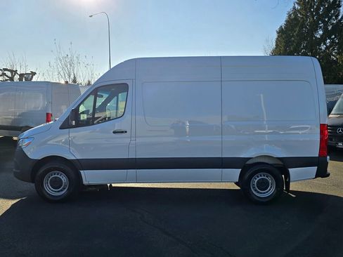 New 2025 Mercedes-Benz Sprinter 2500 image 3
