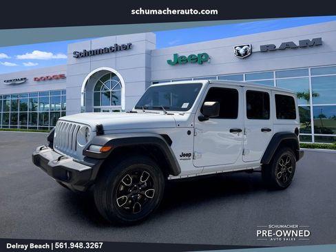 Used 2022 Jeep Wrangler Unlimited Sport w/ Sun And Sound Package AWD/4WD image 3