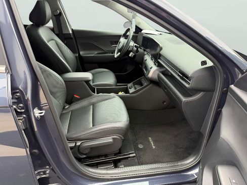 Used 2024 Hyundai Kona Limited FWD image 15