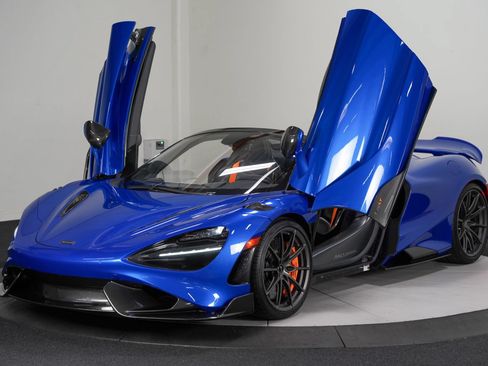 Used 2022 McLaren 765LT RWD image 6