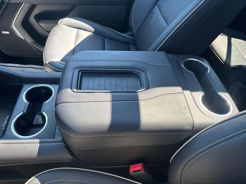 Used 2024 Chevrolet Tahoe Premier w/ Premium Package image 30