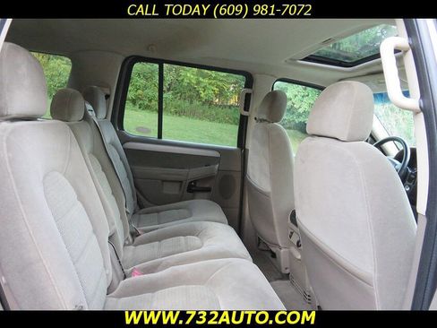 Used 2003 Ford Explorer XLT image 26