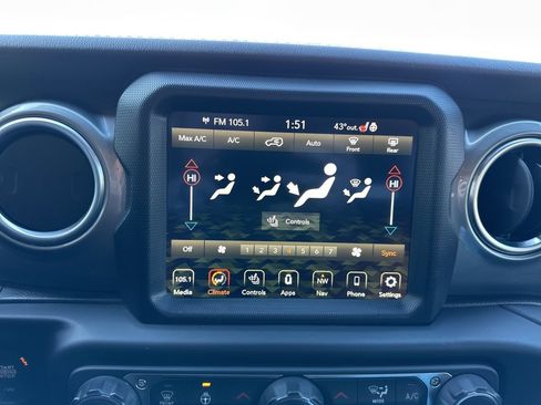 Used 2021 Jeep Wrangler Unlimited Sahara image 68