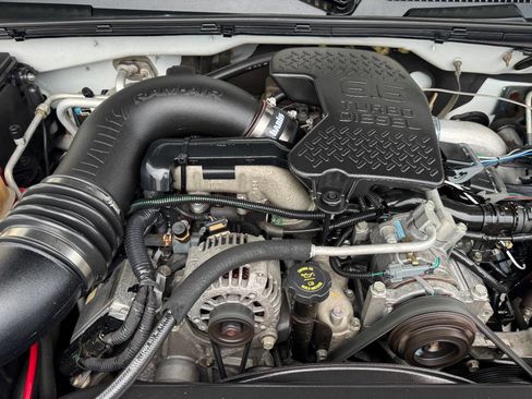 Used 2005 Chevrolet Silverado 3500 LT w/ Heavy-Duty Power Package image 51