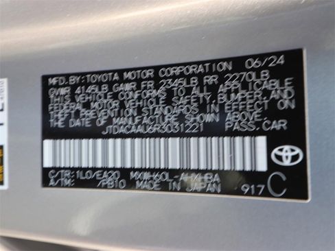 Used 2024 Toyota Prius Limited image 23