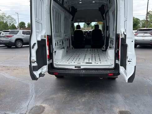 Used 2023 Ford Transit 250 148 High Roof RWD image 17