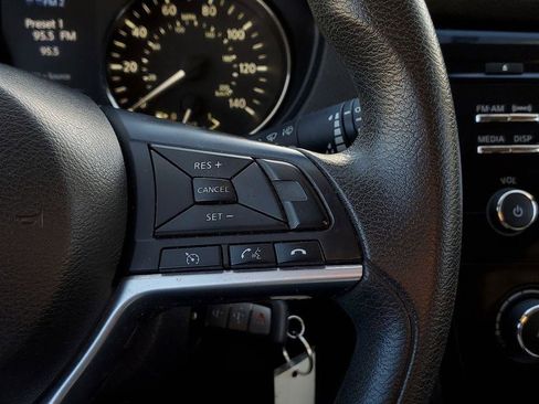 Used 2017 Nissan Rogue S w/ Appearance Package image 15