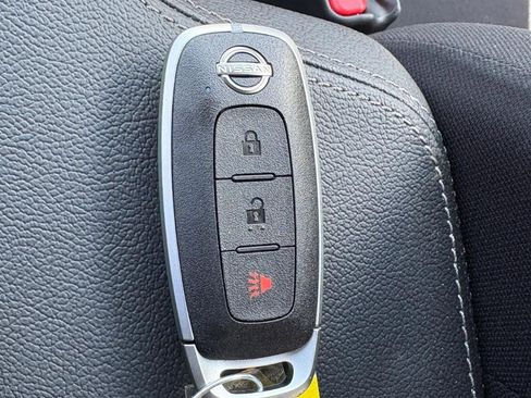 New 2025 Nissan Kicks Play S image 25