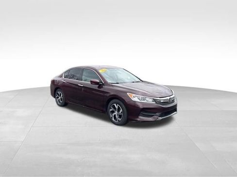 Used 2017 Honda Accord LX image 7