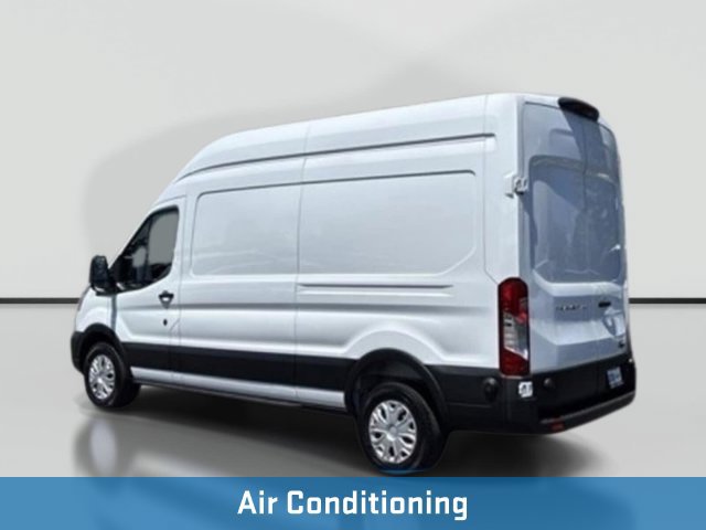 Used 2025 Ford Transit 250 148 High Roof RWD image 3