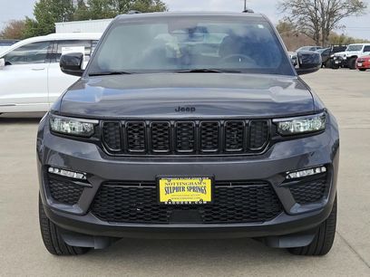 Used 2025 Jeep Grand Cherokee Limited w/ Black Appearance Package