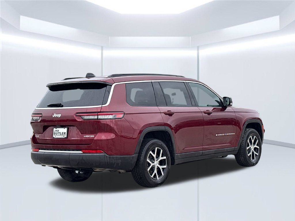 Used 2025 Jeep Grand Cherokee L Limited w/ Trailer Tow Package AWD/4WD image 7