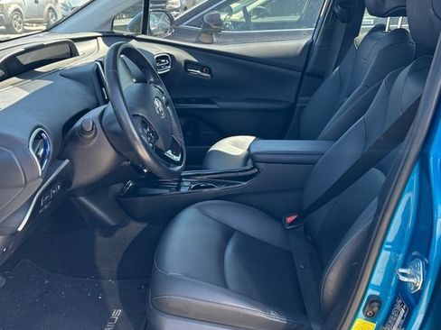 Used 2020 Toyota Prius Limited FWD image 3