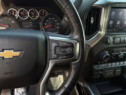 Used 2022 Chevrolet Silverado 2500 LTZ w/ LTZ Convenience Package image 24