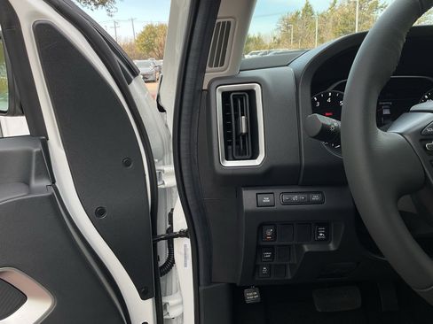 New 2026 Nissan Frontier SV image 29