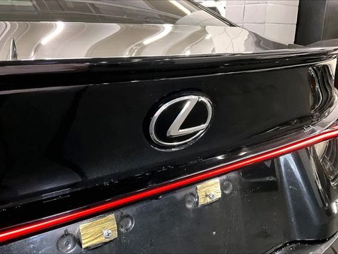 Used 2022 Lexus IS 300 image 27