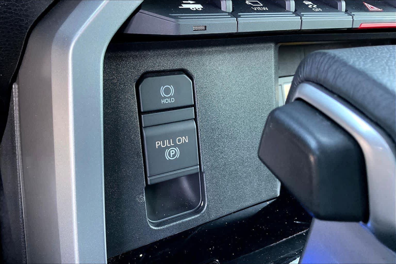 Used 2024 Toyota Tundra Platinum AWD/4WD image 33
