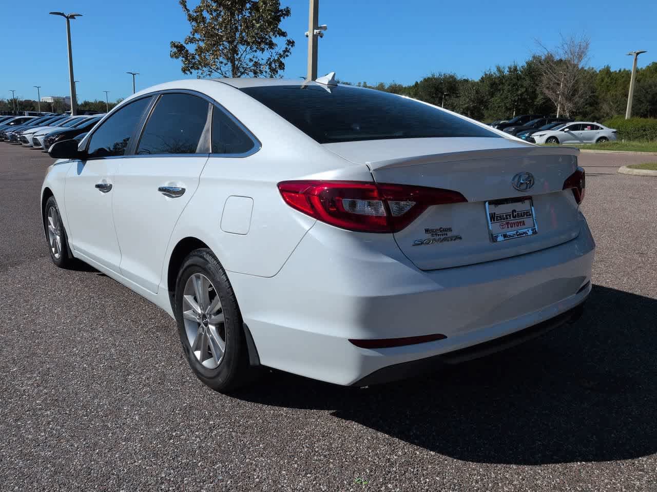Used 2016 Hyundai Sonata SE FWD image 4