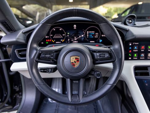 Certified 2022 Porsche Taycan 4 Cross Turismo image 29