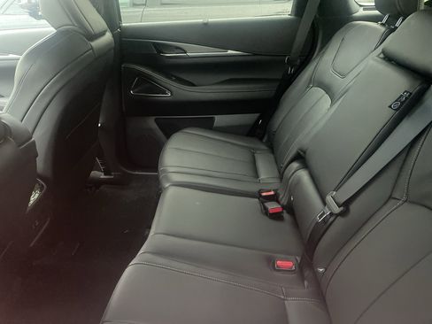Used 2025 INFINITI QX60 Luxe w/ Black Edition AWD/4WD image 8