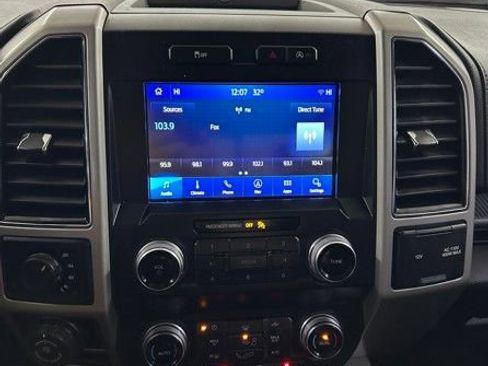 Used 2019 Ford F150 Lariat w/ Equipment Group 502A Luxury image 22