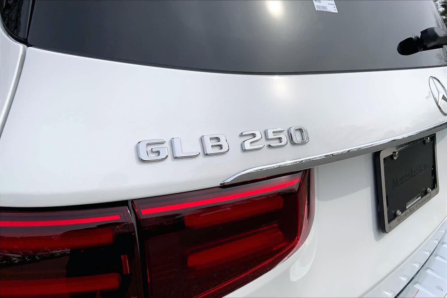 Certified 2026 Mercedes-Benz GLB 250 4MATIC image 19