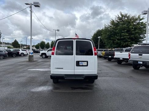 Used 2023 Chevrolet Express 3500 LS RWD image 4