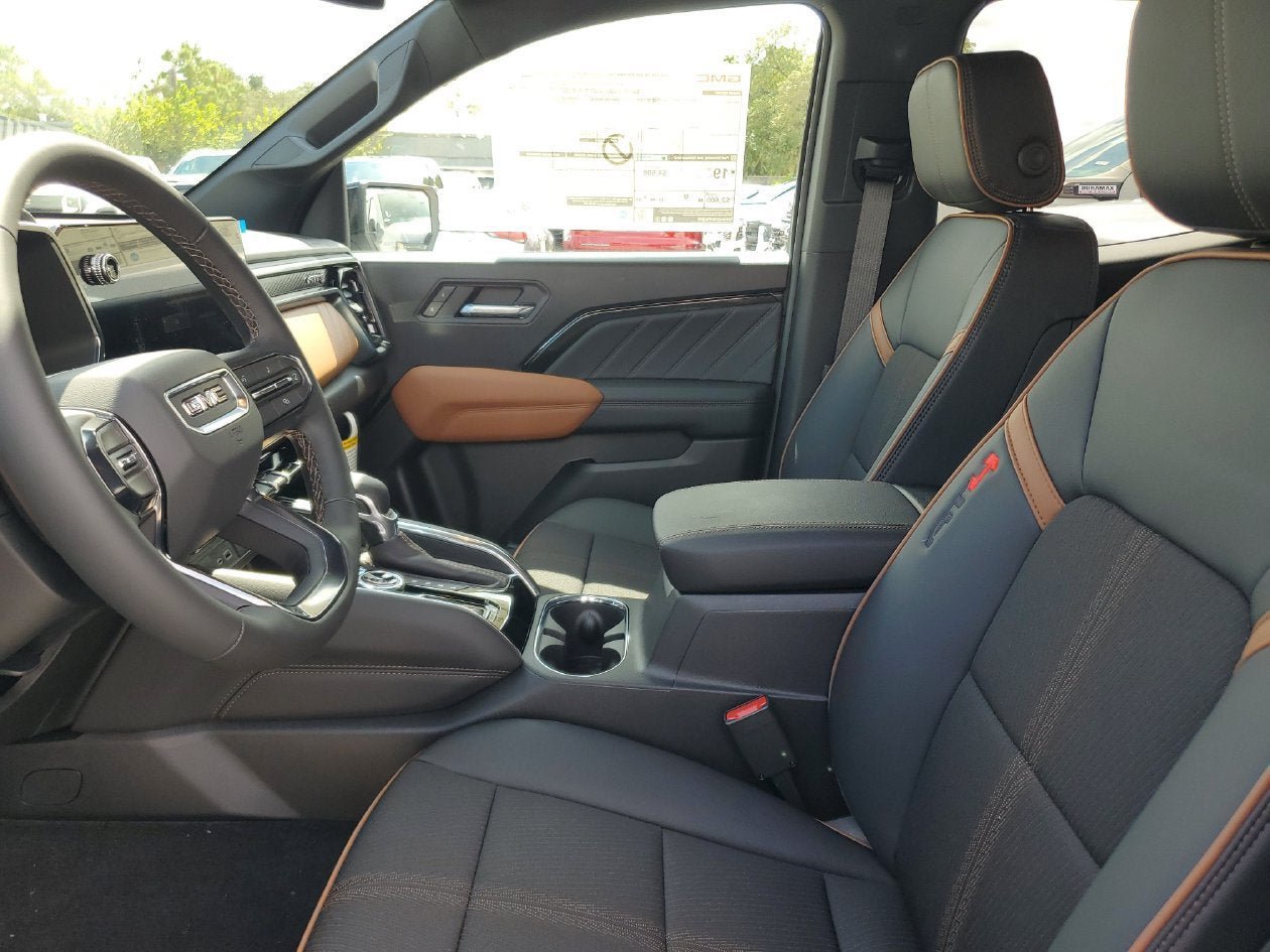 New 2026 GMC Canyon AT4 AWD/4WD image 19