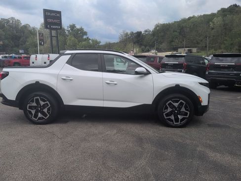 Used 2022 Hyundai Santa Cruz Limited AWD/4WD image 7