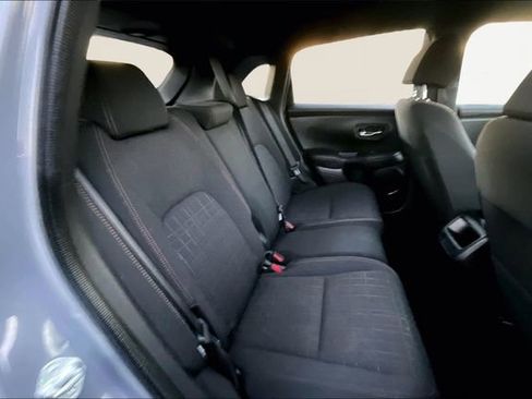 Used 2024 Honda HR-V Sport image 17