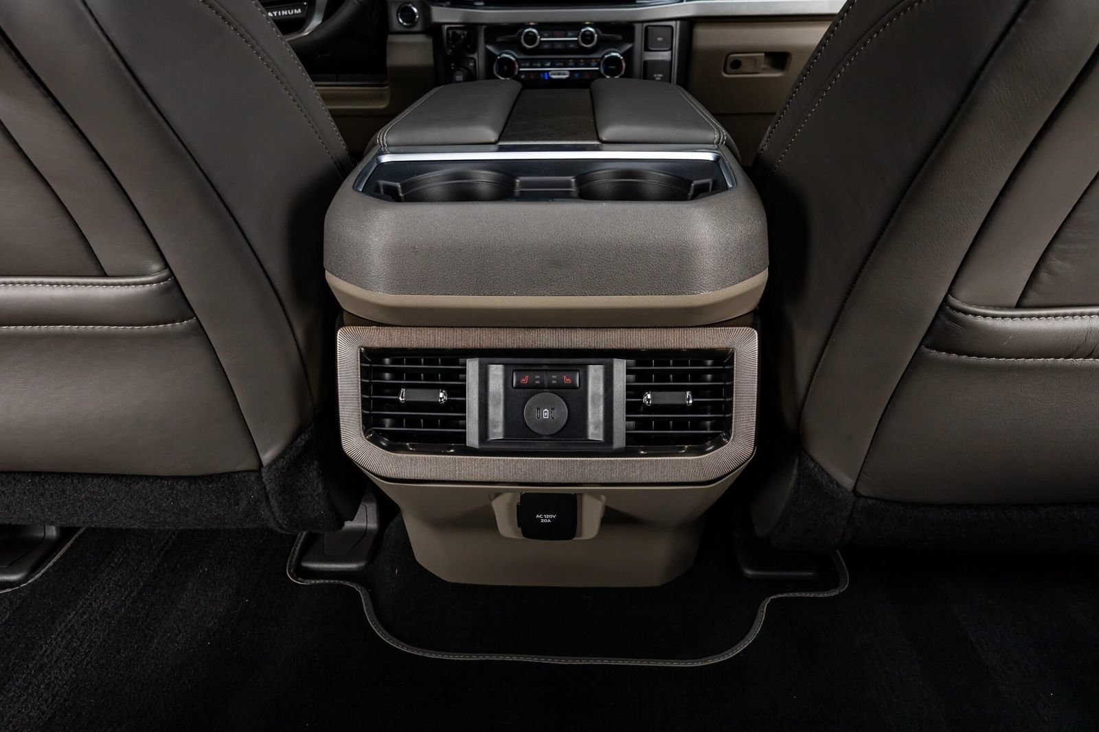 Used 2026 Ford F450 Platinum w/ Platinum Plus Package AWD/4WD image 31