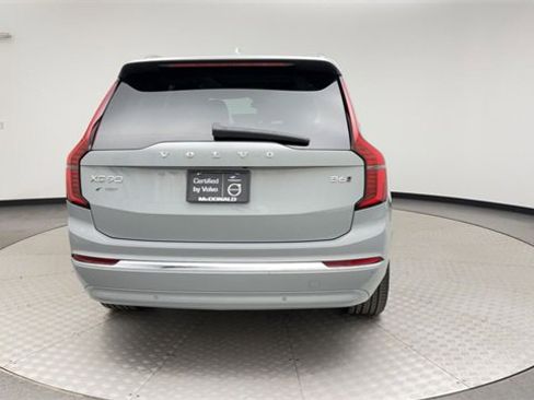 Certified 2025 Volvo XC90 B6 Plus image 3