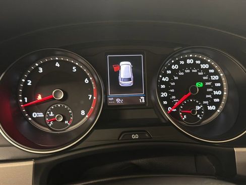 Used 2021 Volkswagen Atlas SE w/ Panoramic Sunroof Package FWD image 13