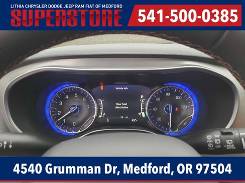 New 2026 Chrysler Pacifica Pinnacle w/ Trailer Tow Group AWD/4WD image 26