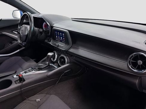 Used 2021 Chevrolet Camaro LT image 23