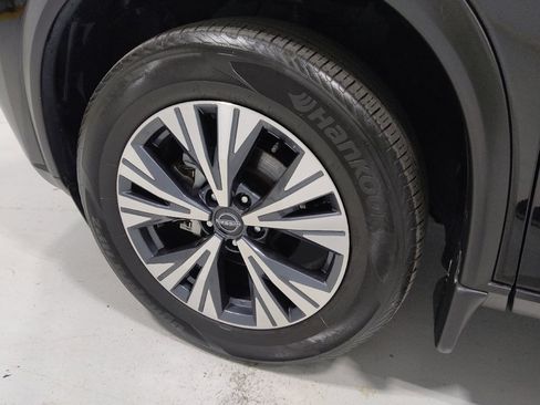 Used 2022 Nissan Rogue SV image 31