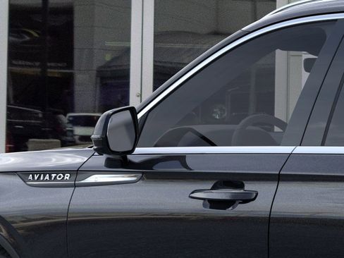 New 2026 Lincoln Aviator AWD image 20