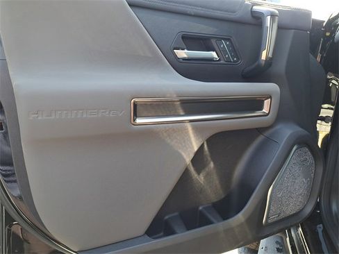 New 2025 GMC Hummer EV 3X image 17