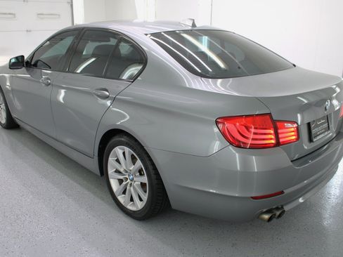 Used 2011 BMW 528i Sedan image 6