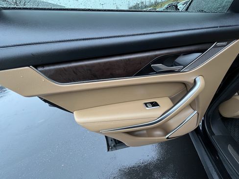 Used 2021 Jaguar F-PACE S image 27