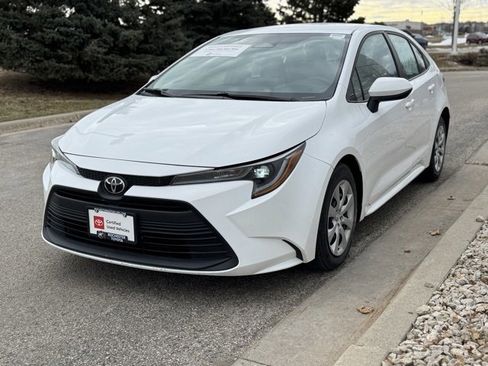 Certified 2023 Toyota Corolla LE image 31