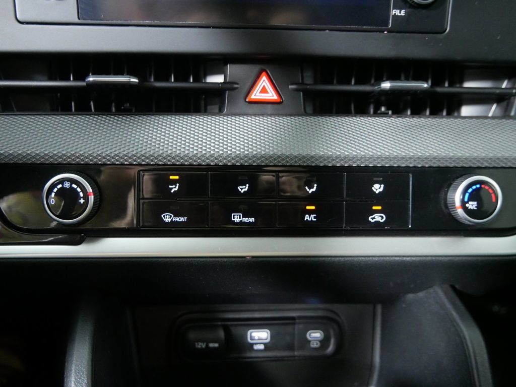 Used 2023 Kia Sportage LX AWD/4WD image 33