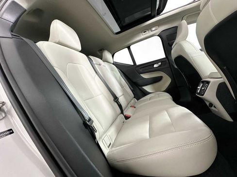 Used 2025 Volvo XC40 B5 Plus w/ Climate Package image 26