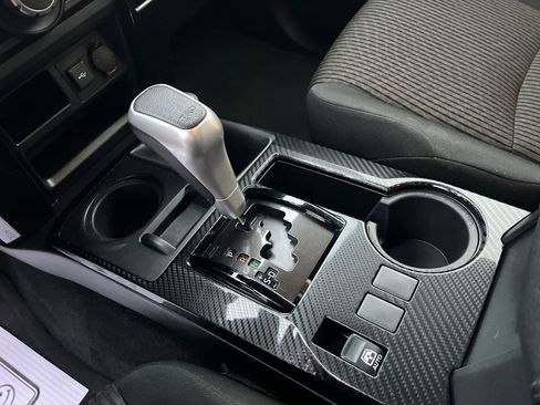 Certified 2024 Toyota 4Runner TRD Off-Road image 27