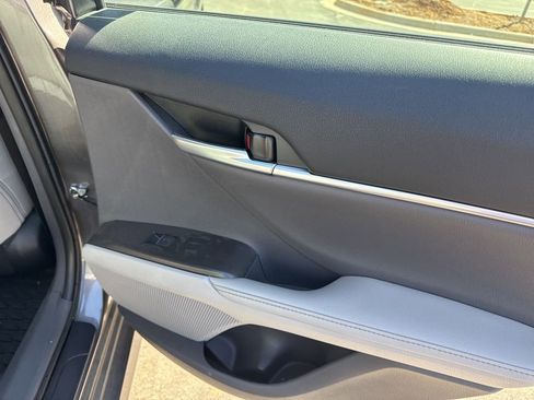 Used 2024 Toyota Camry XLE image 16