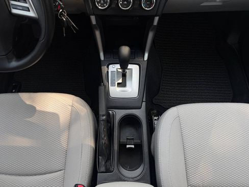 Used 2014 Subaru Forester 2.5i AWD/4WD image 29