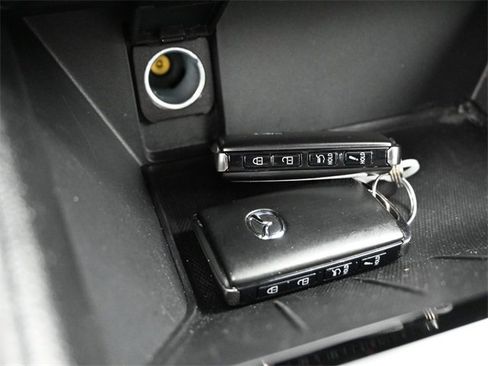 Certified 2025 MAZDA CX-5 AWD 2.5 S w/ Preferred Package image 17