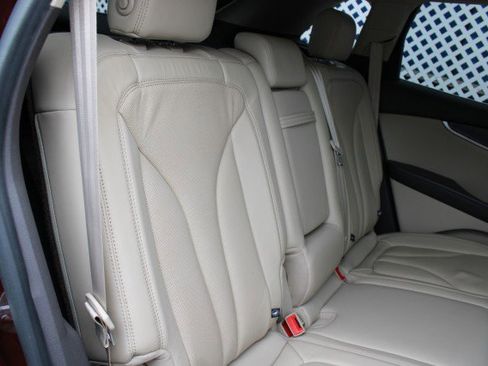 Used 2016 Lincoln MKX Reserve w/ Climate Package AWD/4WD image 16